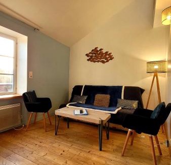 Dieppe Apartamento | 1 appartement 2 chambres plus salon ,3 appartements rénovés , NETFLIX, lits faits à votre arrivée, serviettes de toilette, Ménage, Wifi, en hyper centre ,Plage à 190m, BOX à Vélos, paiement 3 fois sans frais, prix tout compris