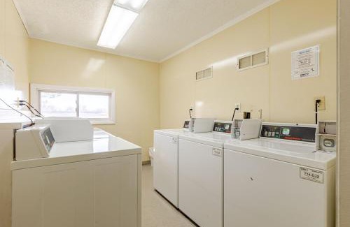 Gunbarrel Apartamento | 1 BD Boulder Getaway - Pets Allowed with Full Amenities