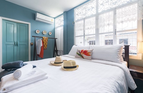 Talat Noi Cama Y Desayuno | 1 BD en Chinese Shophouse, Chinatown BKK