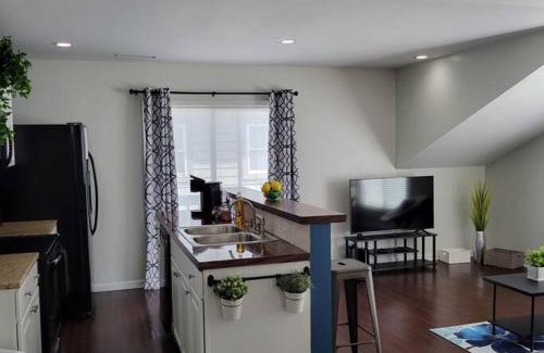 Kennedy King Apartamento | 1 BDR 5 Minutes to Downtown