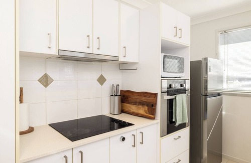 Rocklea Apartamento | 1 Bdr Apt! Garage! Balcony! GST Credits! 119D1
