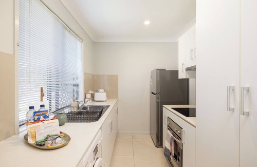 Rocklea Apartamento | 1 Bdr Apt! Garage! Clean! GST Credits! 120D1