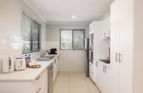 Rocklea Apartamento | 1 Bdr Apt! Garage! Clean! GST Credits! 221D1