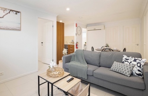 Rocklea Apartamento | 1 Bdr Apt! Garage! Clean! GST Credits! 216D1