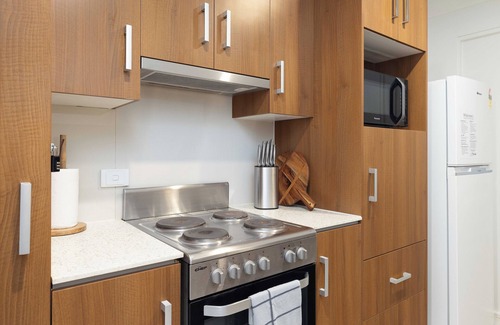 Rocklea Apartamento | 1 Bdr Apt! Garage! Clean! GST Credits! 216D1