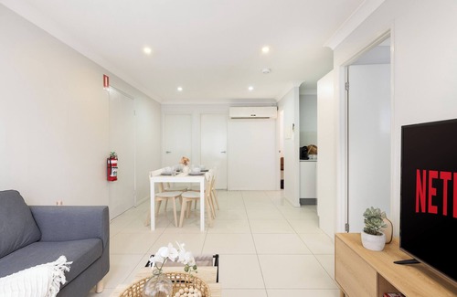 Rocklea Apartamento | 1 Bdr Apt! Garage! Clean! GST Credits! 218D1