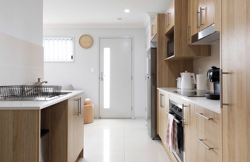 Rocklea Apartamento | 1 Bdr Apt! GST Credits! Kitchen! Parking! 239F1