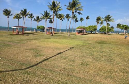 Fajardo Apartamento | 1 bdrm Island Escape with Ocean Views & Family Comfort Condominio Isleta marina