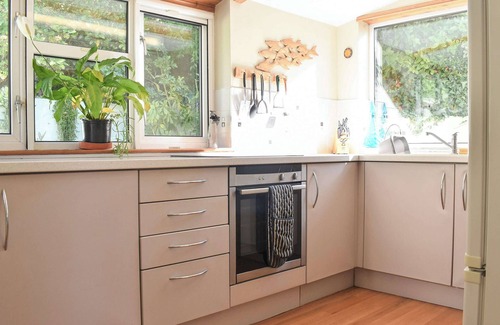 Plymouth Cabaña | 1 bedroom accommodation in Down Thomas near Plymouth