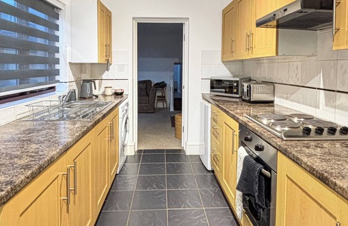 Grantham Apartamento | 1-Bed Apartment Close to Grantham Town Centre. Sleeps 4 with Garden