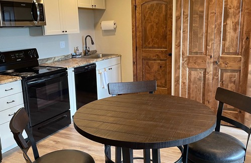 Kalispell Apartamento | 1 Bed apartment located close to amenities