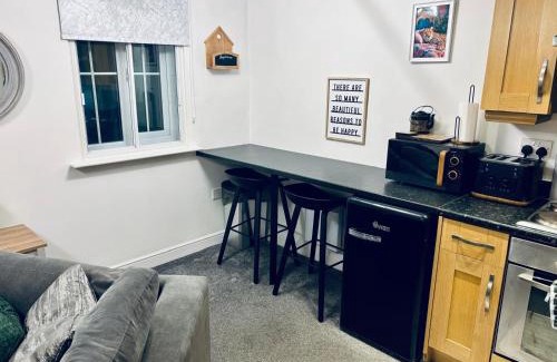 Mirfield Apartamento | 1 bed apartment next to train station