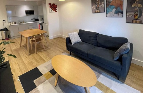 Birmingham Apartamento | 1 Bed Apartment- Sleeps 2, Parking, Pets Allowed