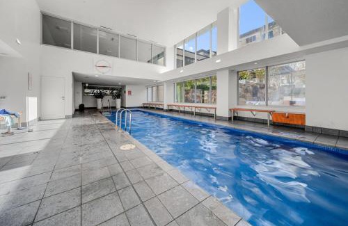 City West Apartamento | 1-Bed Apartment with Gym, BBQ and Pool Facilities