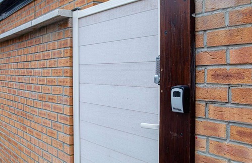 Havering Apartamento | 1-bed Apartment With Private hot Tub, Sauna & gym