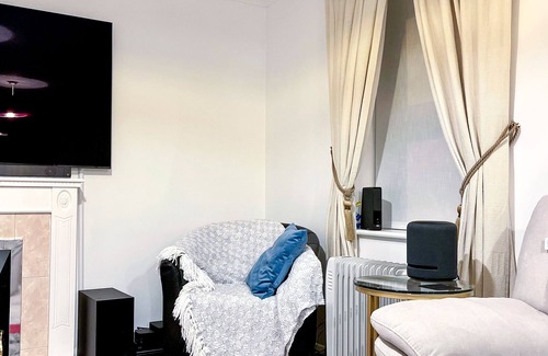 Rochester Apartamento | 1-Bed Apt, Sleeps 2, 20 min walk to Centre