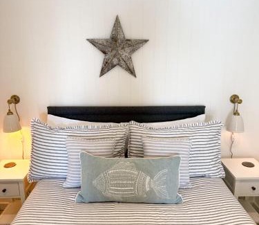 South Hayling Casa | 1 Bed Cabin - Sleeps 2 - Pets - Garden - Parking