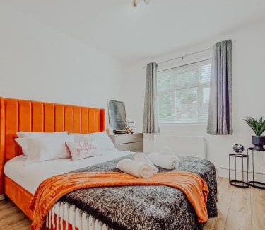 Camden Town with Primrose Hill Apartamento | 1-Bed Camden Retreat 2 minutes Walk to Market and Tube