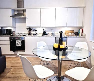 Camden Town with Primrose Hill Apartamento | 1-Bed Camden Retreat 2 minutes Walk to Market and Tube
