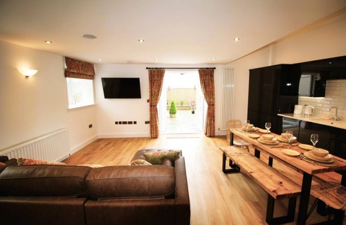 Berwick-upon-Tweed Villa | Seaside Villa Retreat in Berwick-upon-Tweed