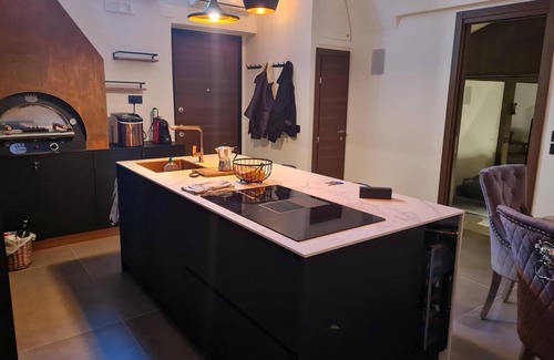 Montescaglioso Cabaña | 1-bed Cottage With Indoor hot tub and Sauna