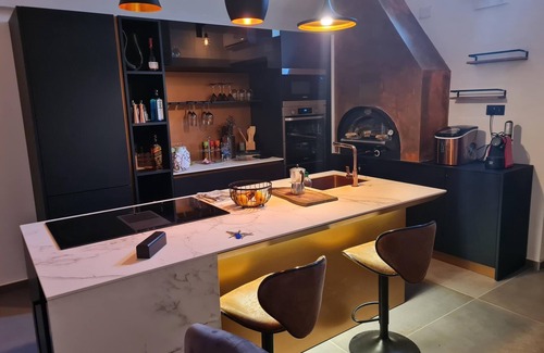 Montescaglioso Cabaña | 1-bed Cottage With Indoor hot tub and Sauna