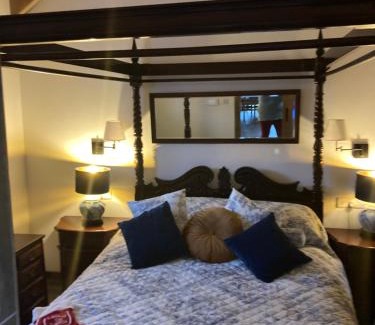 Ottery St Mary Casa | 1 Bed Flat - Sleeps 4 - Garden - Parking - Wifi