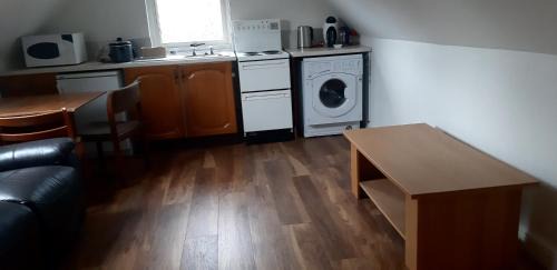 Inverness Apartamento | 1 Bed Flat - Sleeps 4 - Garden - Parking - Wifi