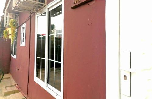 Accra Casa | 1 Bed House Private Compound with Off Road Parking