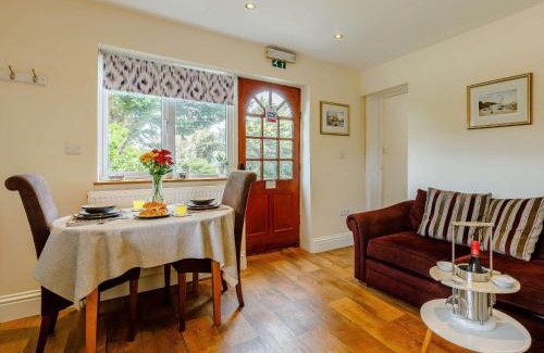 Ilfracombe Casa | 1 Bed in Combe Martin FIDDL