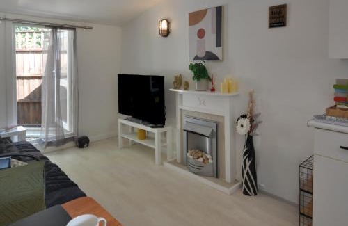 Whippingham Casa | 1 Bed in East Cowes 91562