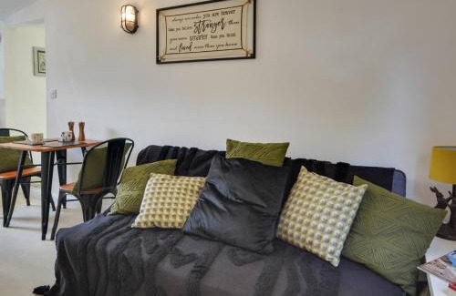 Whippingham Casa | 1 Bed in East Cowes 91562