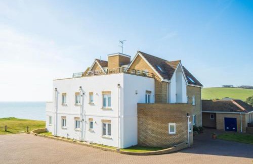 Freshwater Bay Casa | 1 Bed in Freshwater IC136