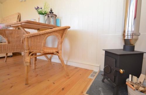 Ammanford Casa | 1 bed in Llandyfan 65190