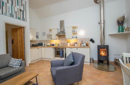 Bridport Casa | 1 Bed in Netherbury DC021