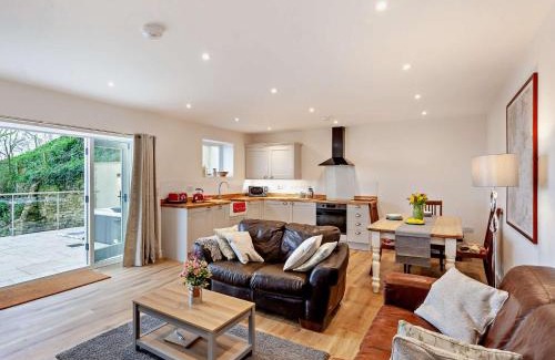 Ozleworth Casa | 1 Bed in Wotton-under-Edge 91936