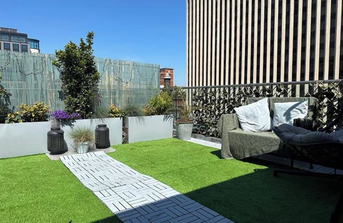 The Westside Apartamento | Unique Penthouse With Jacuzzi & Garden
