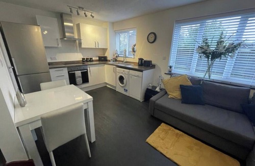 East Hagbourne Casa | 1 Bed-Sleeps 4-Garden-Free Parking