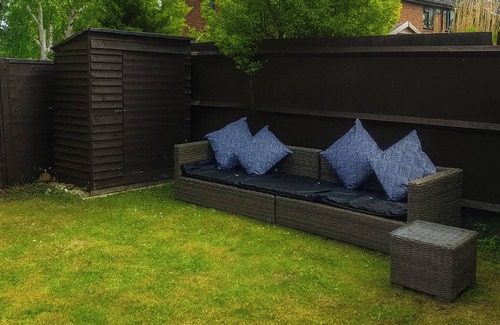 East Hagbourne Casa | 1 Bed-Sleeps 4-Garden-Free Parking