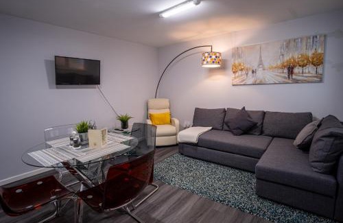 St Albans Casa | 1 Bed-Sleeps 4-Private Garden-Free Parking