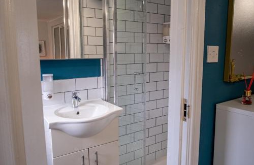St Albans Casa | 1 Bed-Sleeps 4-Private Garden-Free Parking