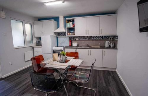 St Albans Casa | 1 Bed-Sleeps 4-Private Garden-Free Parking