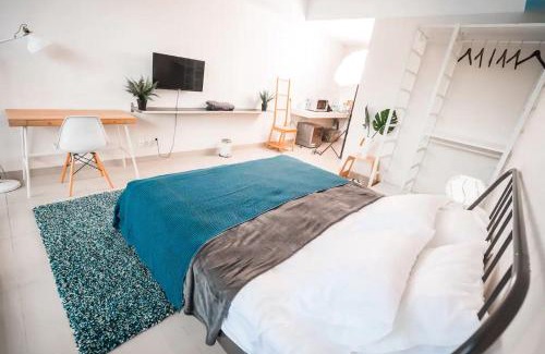 Dago Apartamento | 1 Bed Studio in Beverly Dago Apartment