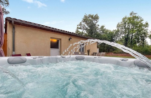 Saint-Martial-de-Nabirat Casa | 1 bedroom awesome home in Saint-Martial-De-Nabir
