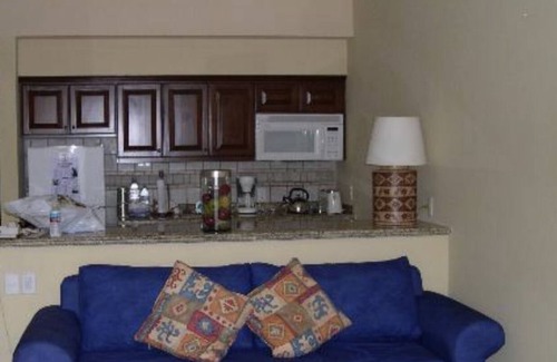 Jimenez Complejo | 1 Bedroom 1 bath executive suite July 11-18 1300$