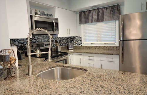 The Galena Territory Condominio | 1 Bedroom, 1 bath townhouse in The Galena Territory.