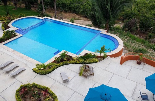 Tepic Condominio | 1 dormitorio, cuarto piso, vista al mar, condominio 406 en Vista Encantada