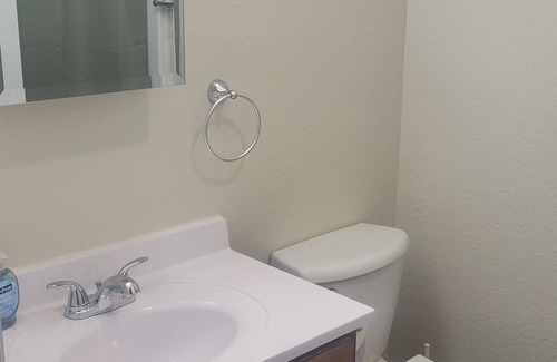 Rawlins Apartamento | 1 bedroom .75 bathroom apartment, newly renovated, located on main street!