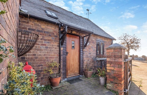 Coalbrookdale Cabaña | 1 bedroom accommodation in Leighton, near Shrewsbury