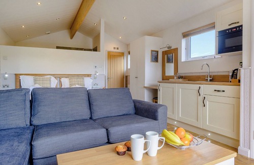 Newton St Loe Chalet De Esquí | Alojamiento de 1 habitaciones en Newton Saint Loe, Nr Bath